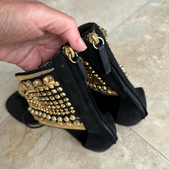 Fabulous Giuseppe Zanotti Gladiator flat sandals size 37-1/2 - Picture 4 of 10